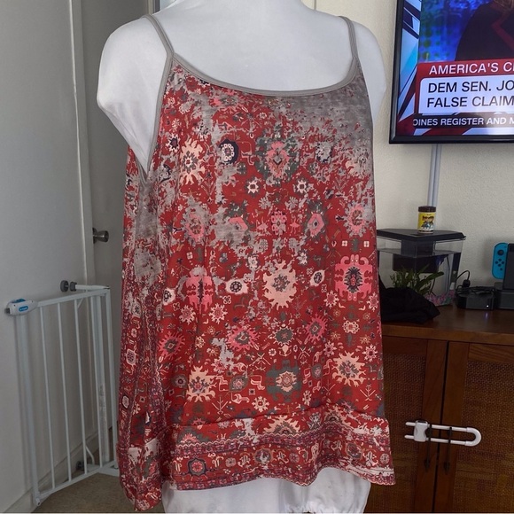 6 for$20 ♥️Red and gray tank top plus size - Picture 1 of 6